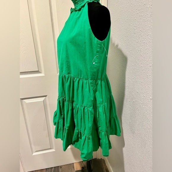 Alexia Admor ~ Green Smocked Neck Trapeze ~MOLLY DRESS $245 size 2 halter - Picture 7 of 14